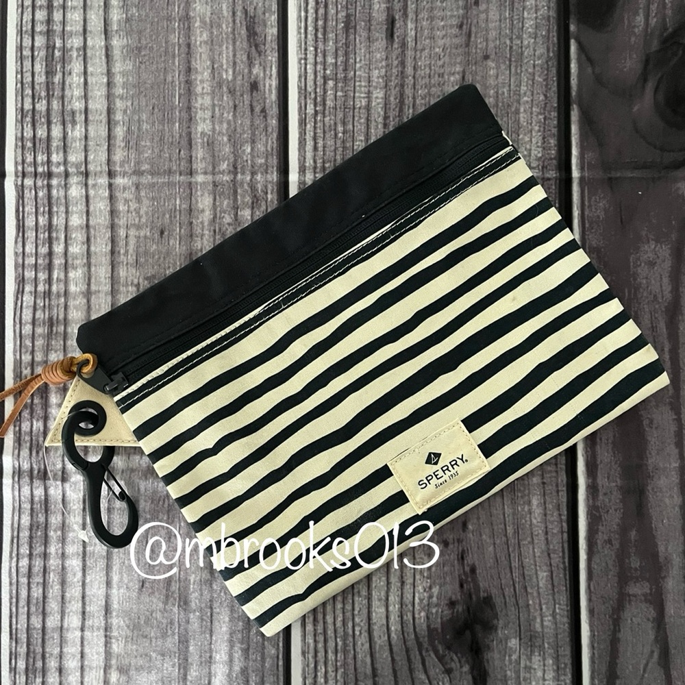 NWOT Sperry zippered pouch